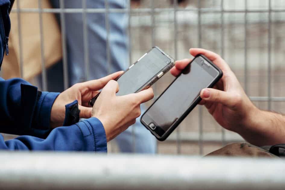 Nice : restos, cafés… ces pros ne vous demanderont pas le « pass sanitaire », ils le font savoir sur un site mat napo LCFPGd66CG0 unsplash