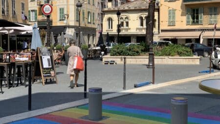place pin nice