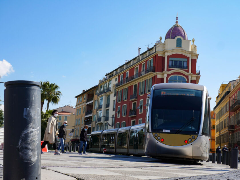 Nice : notre tramway est « le plus lent de France » sur la ligne 1, mais pourquoi ? P1490606