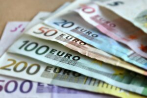 banknotes g7502d8e38 1920