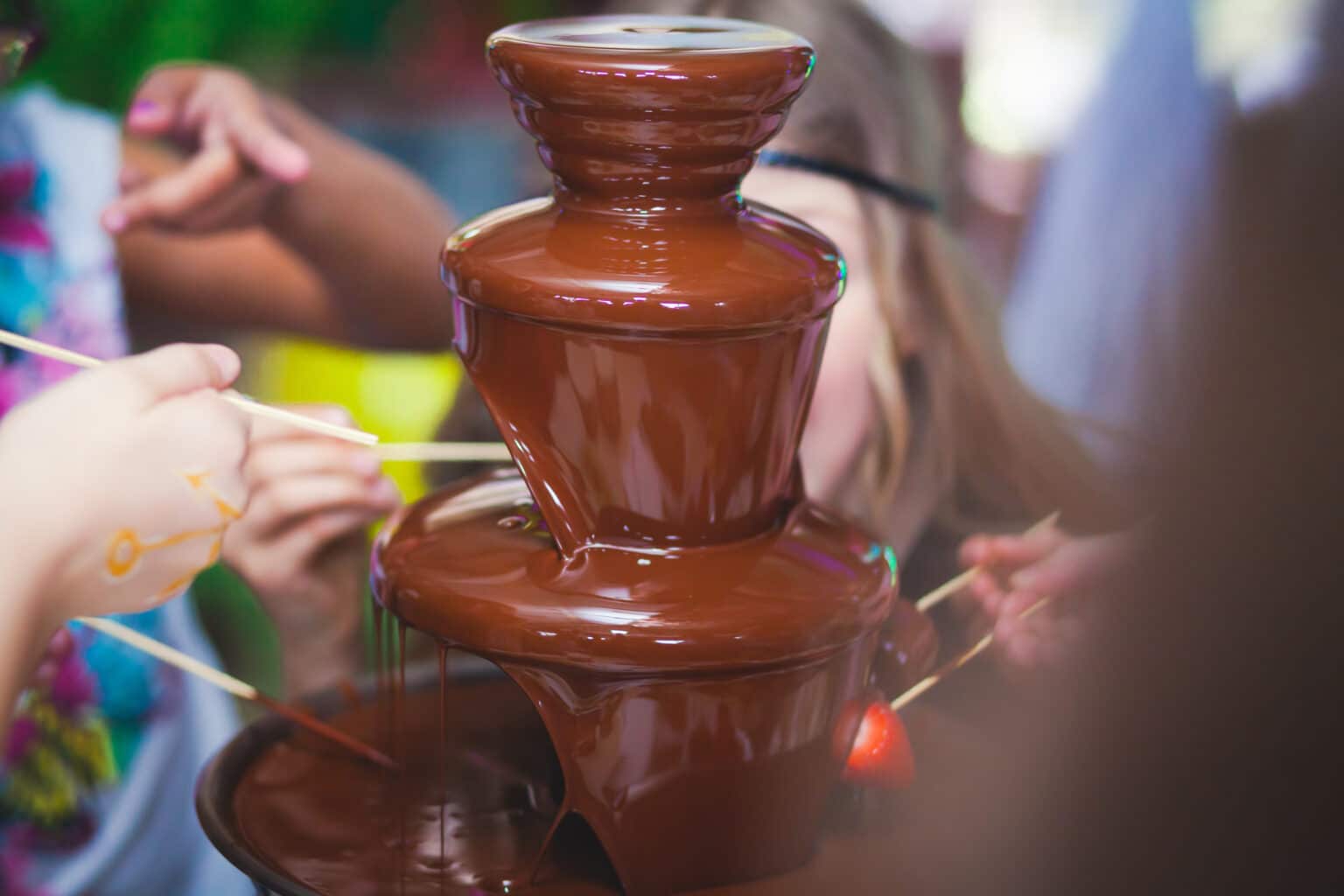 Dégustations, animations gratuites… Samedi à Nice, venez fêter la trêve des confiseurs fontaine chocolat Nice