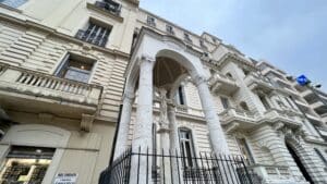croix rue de France