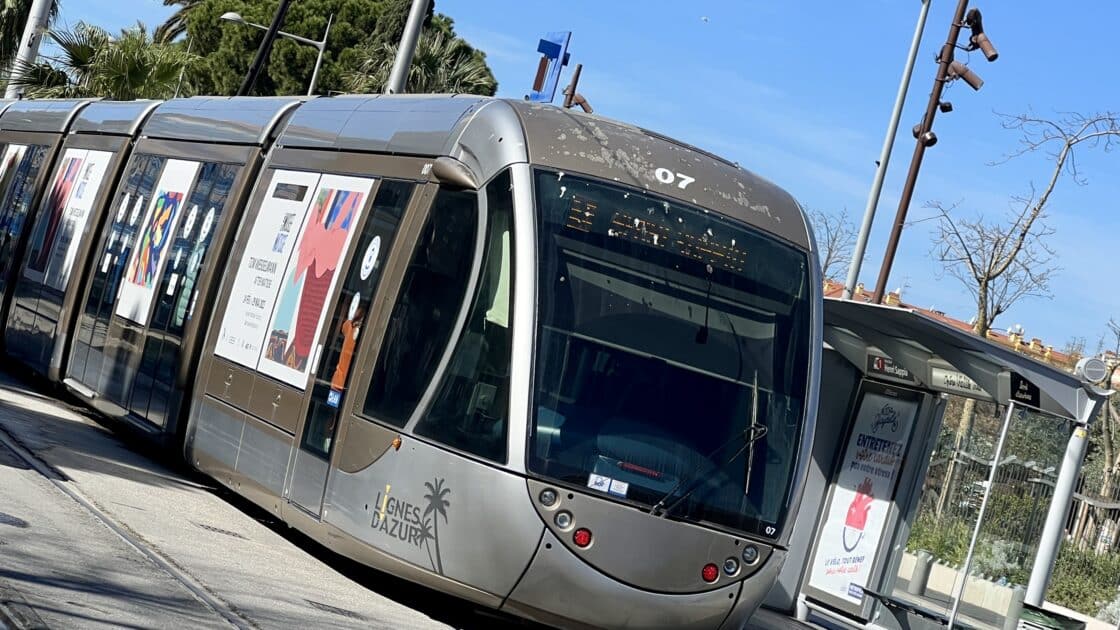 Nice tramway lignes d'azur