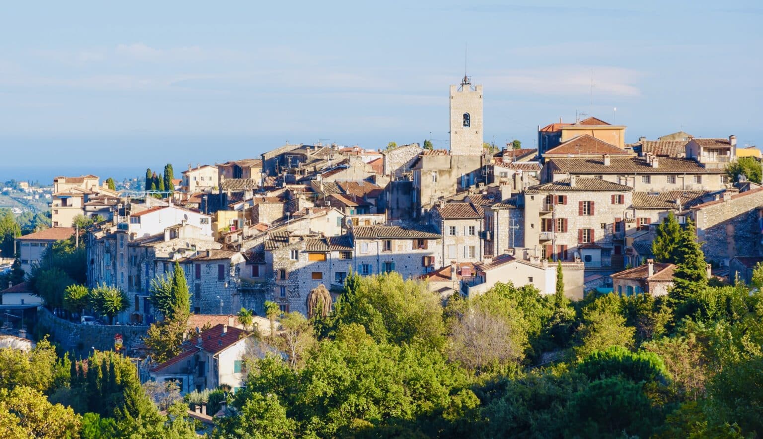Les Français préfèrent la campagne : ces villages près de Nice promettent un dépaysement total Vence