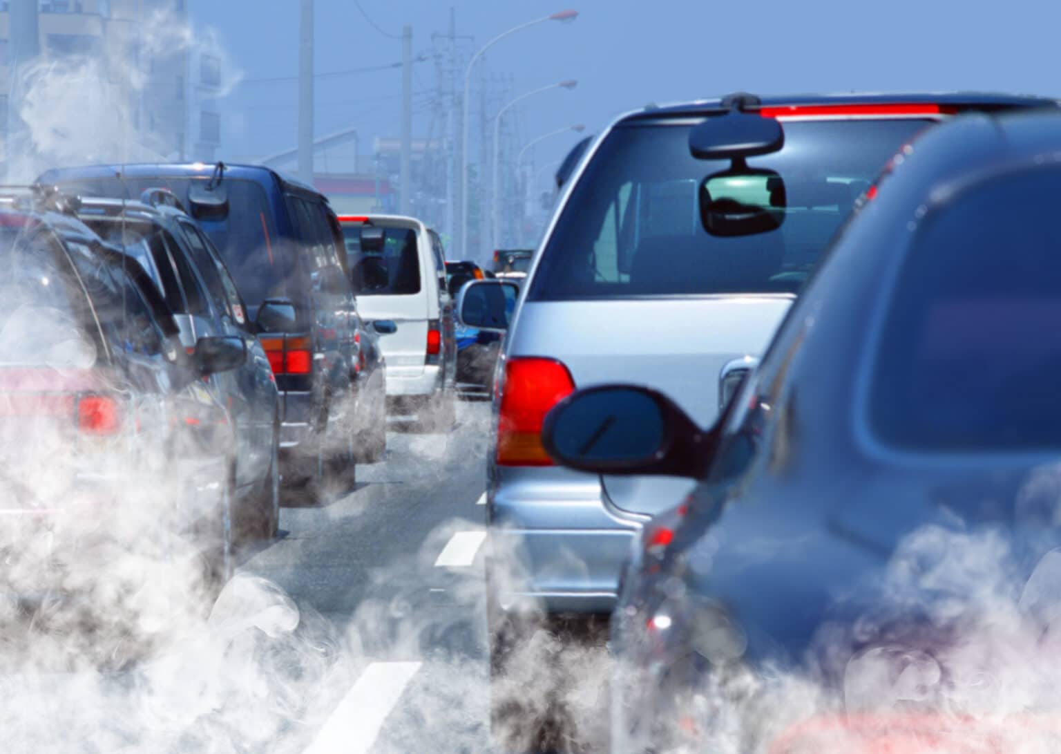 La pollution de l’air, l’une des plus grandes menaces pour la santé, alerte une étude pollution voitures