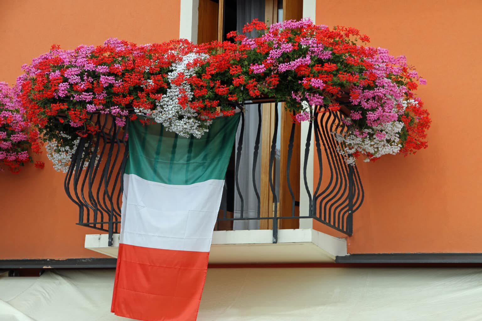 Près de Nice, on fête l’Italie dans quelques jours : marché gourmand, fête foraine et fanfare ! Italie
