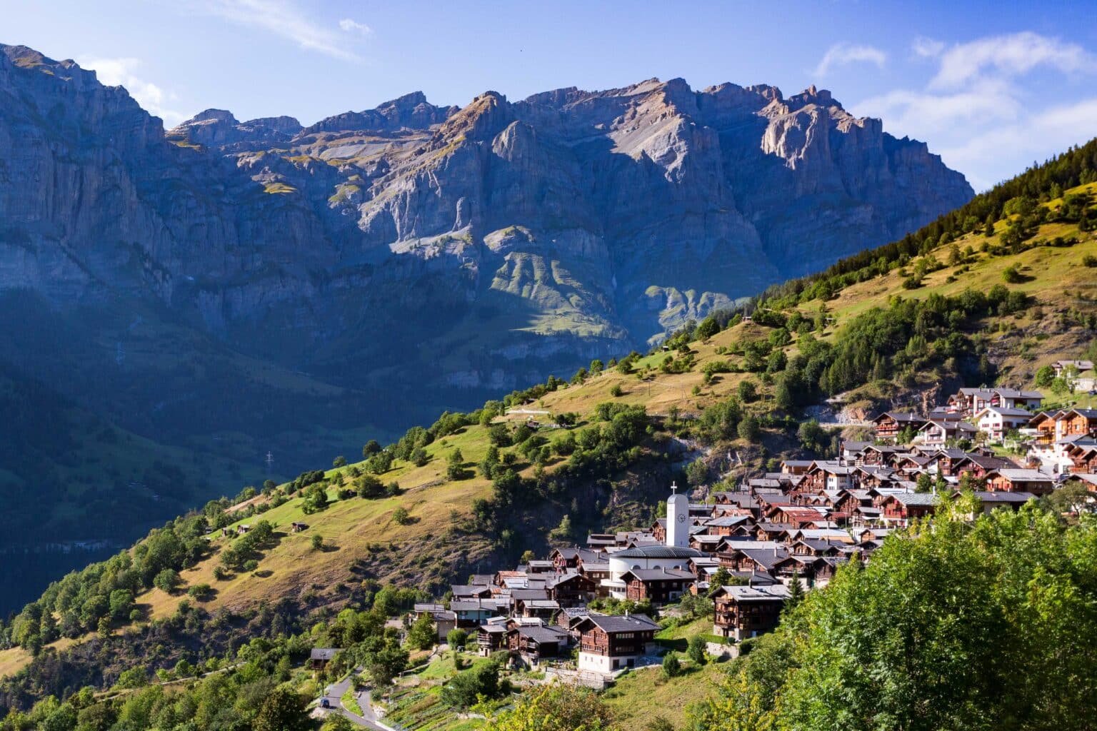 Ces villages sont prêts à vous payer (parfois très cher !) pour vous y faire vivre Albinen