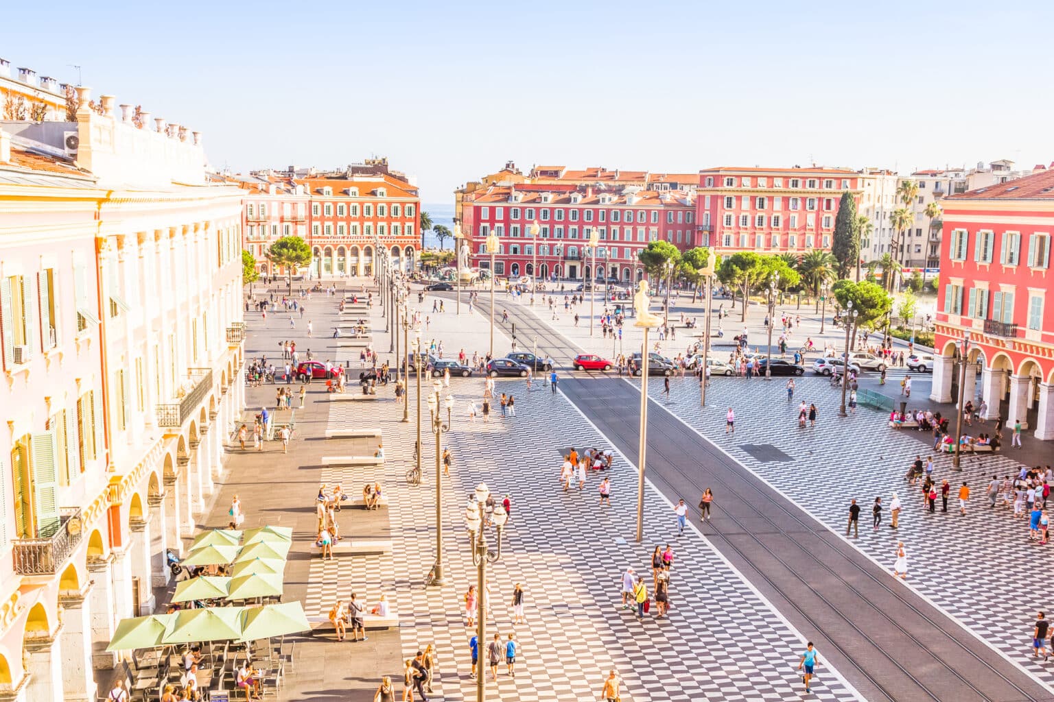 Place Masséna Nice gens