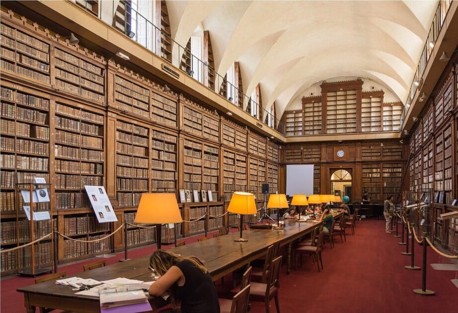 1581px Corsica Ajaccio Bibliotheque Fesch 2014