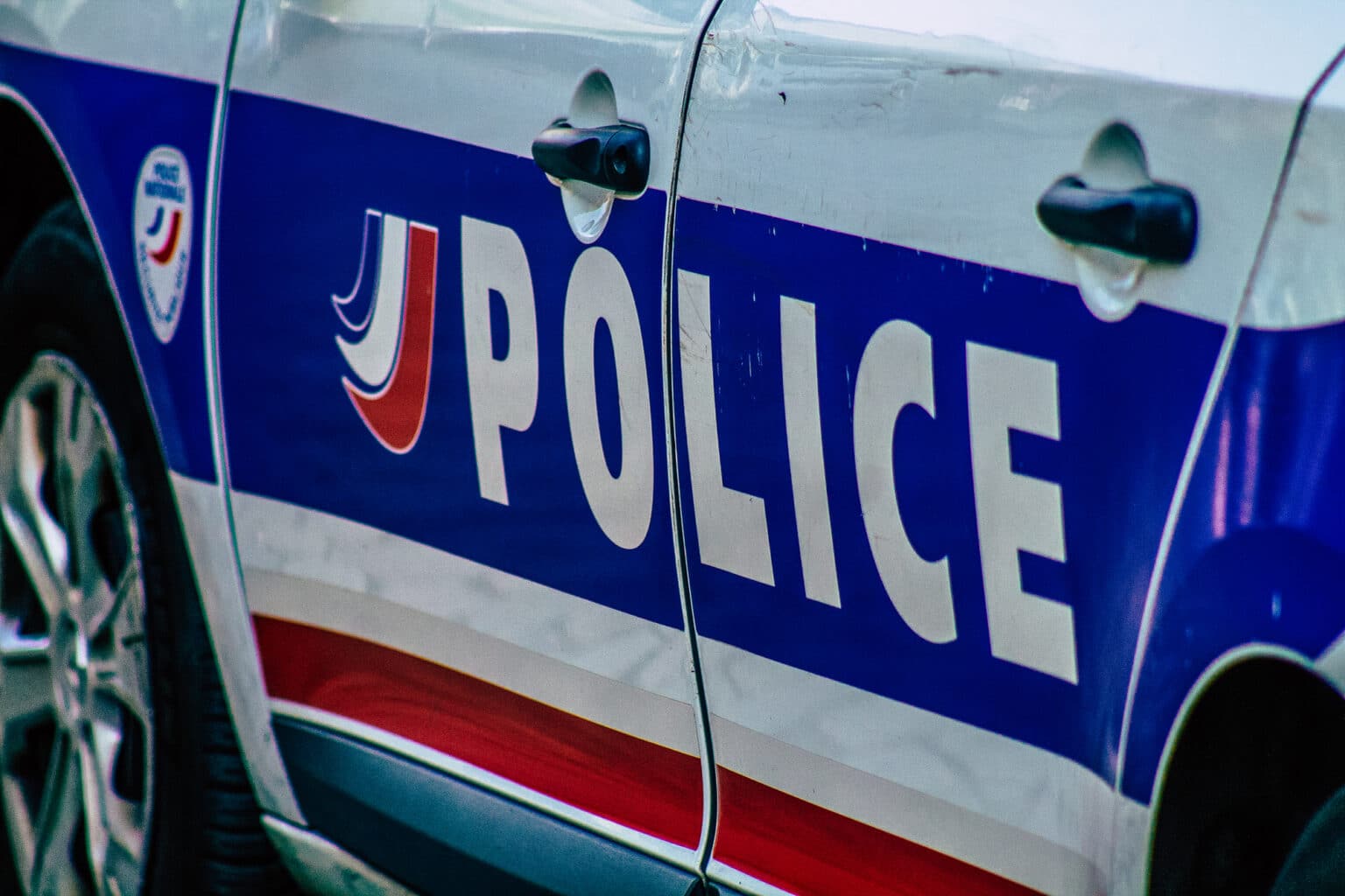 Provence-Alpes-Côte d’Azur : le père accusé d’avoir violé sa fille et de l’avoir livrée à des inconnus, le procès doit durer jusqu’à vendredi police nationale