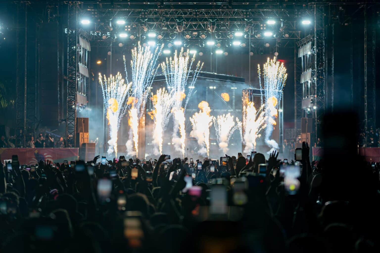 Côte d’Azur : tout ce qu’il faut savoir sur les Plages Électroniques 2024, festival incontournable de Cannes Plages Electroniques Cannes