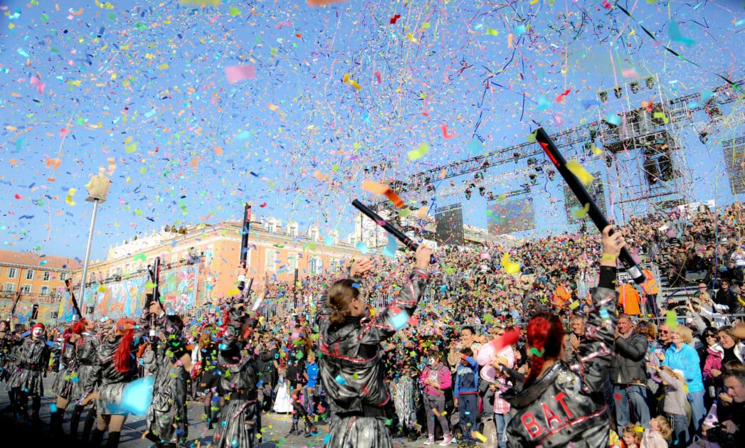 Expo gratuite : à la Villa Masséna, les coulisses du Carnaval de Nice, avec des pièces hors norme ! 1 Depositphotos 243702856 L