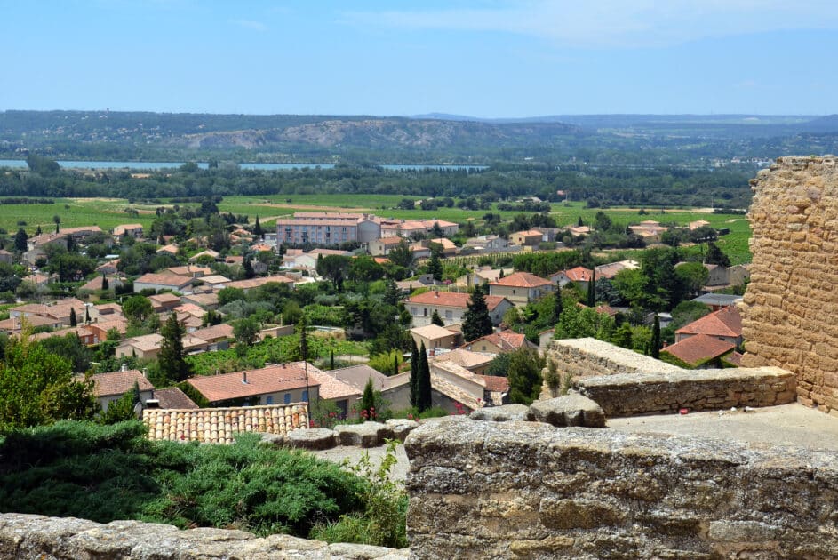 Provence-Alpes-Côte d’Azur : découvrez ce village réputé pour son bon vin et ses magnifiques monuments historiques 140614 Chateauneuf du pape 03