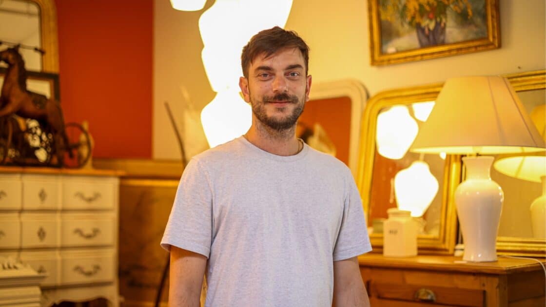 Nice : aux Puces du port Lympia, de nouveaux arrivants veulent passionner les Niçois de brocante 1 3 3
