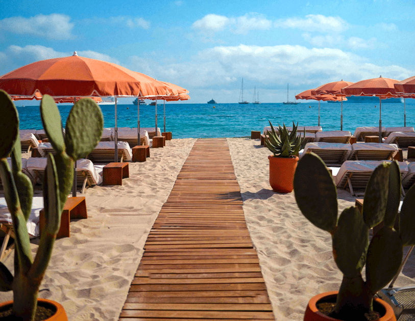 plage cannes emploi