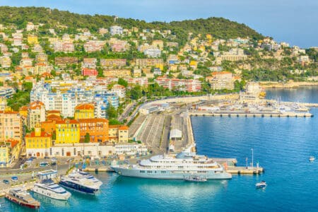 port de Nice mer Méditerranée