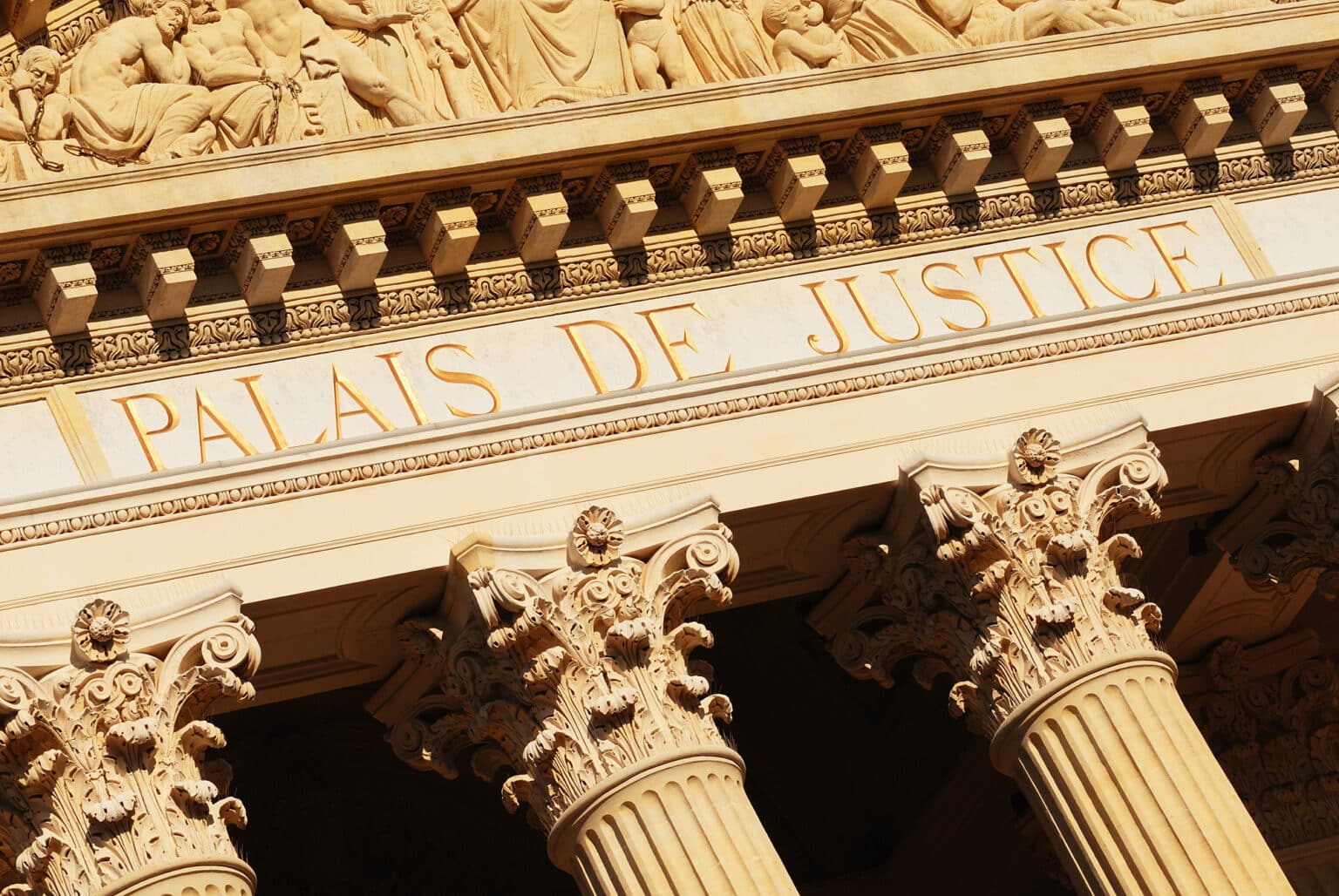 Provence-Alpes-Côte d’Azur : l’ex-mari de Souad Massi condamné en appel pour tentative d’infanticide tribunal palais justice