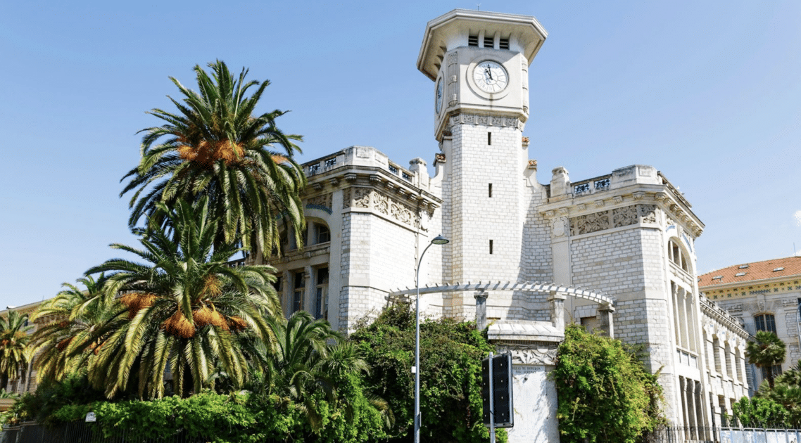 Nice : artistes, écrivains… Qui sont les illustres anciens élèves du lycée Masséna ? lycée massena nice