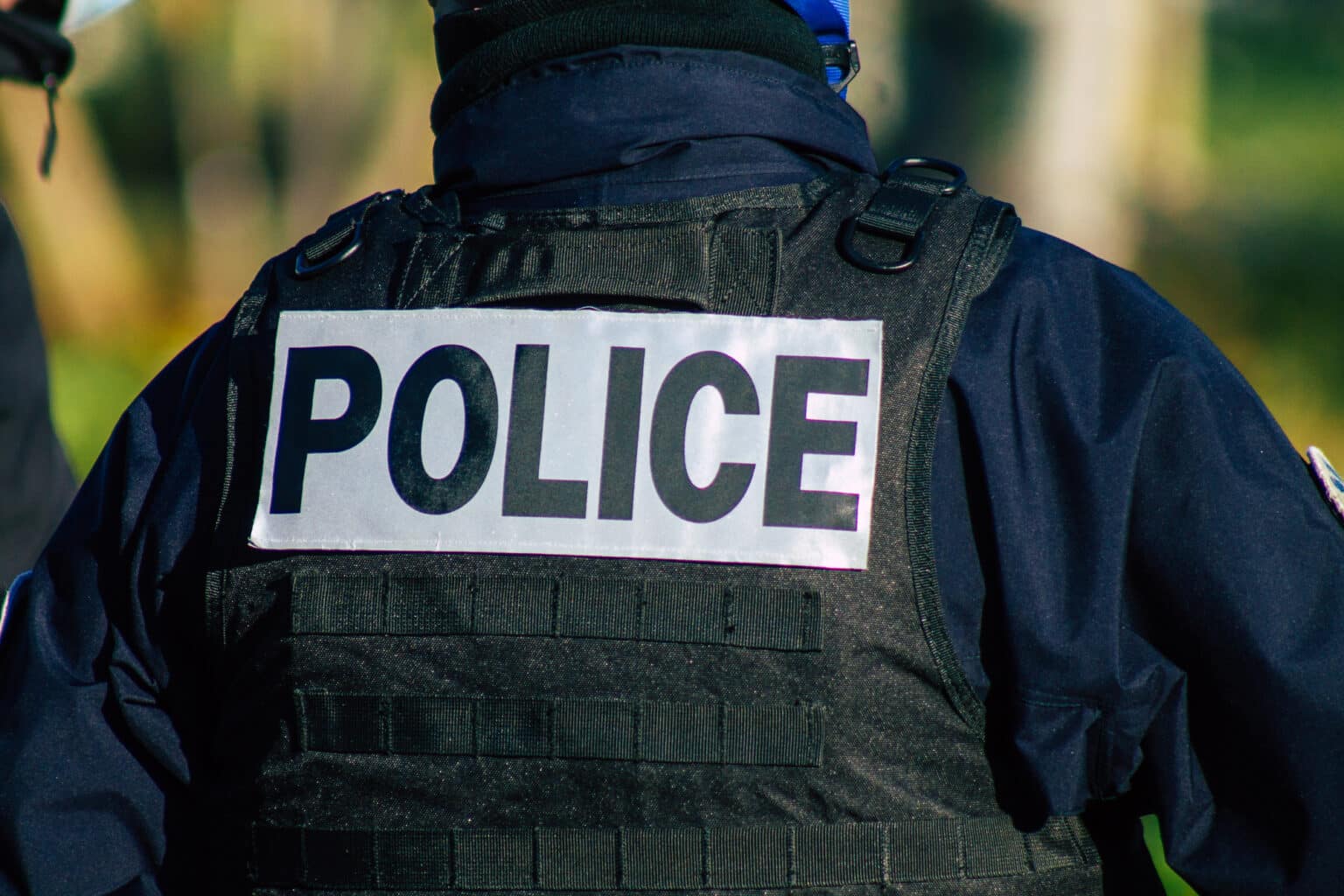 Provence-Alpes-Côte d’Azur : une fusillade emporte un jeune homme de 21 ans, la section de la criminalité organisée saisie police faits divers