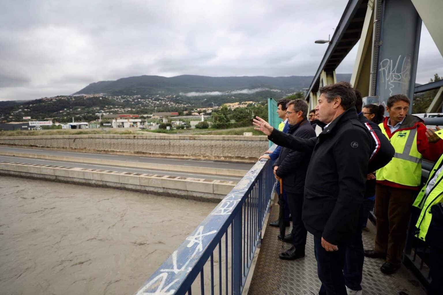 Vigilance rouge pour Nice et son département : « la situation est critique et nécessite la plus grande prudence » avertit Christian Estrosi GaGUZtEWcAAKjrb
