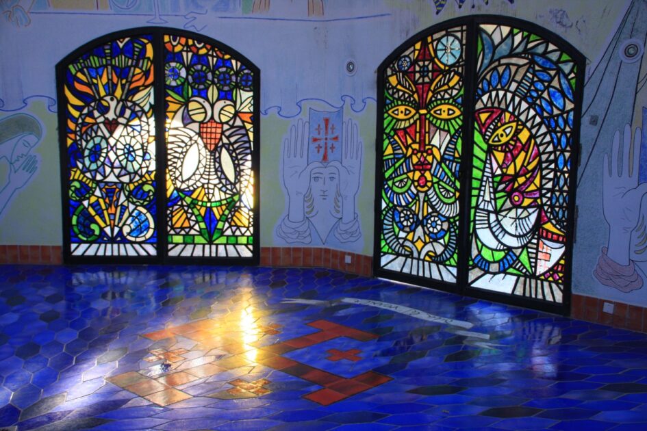 Provence-Alpes-Côte d’Azur : dans le Var, cette chapelle très étonnante fut laissée à l’abandon durant de longues années WhatsApp Image 2024 11 08 at 12.55.03