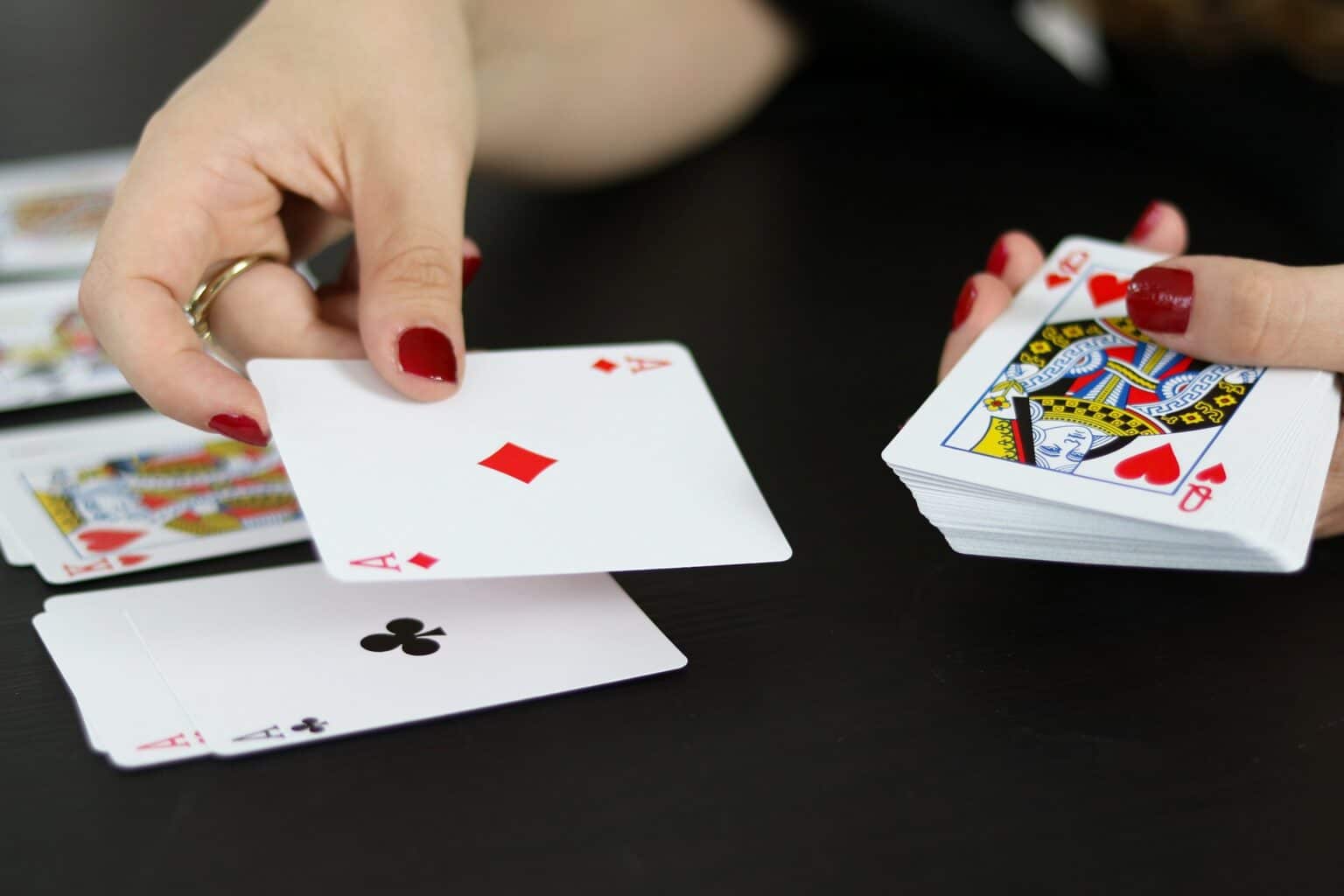 Un divertissement : les jeux en ligne cartes jeux rami