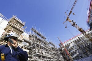 chantier immobilier travaux grue