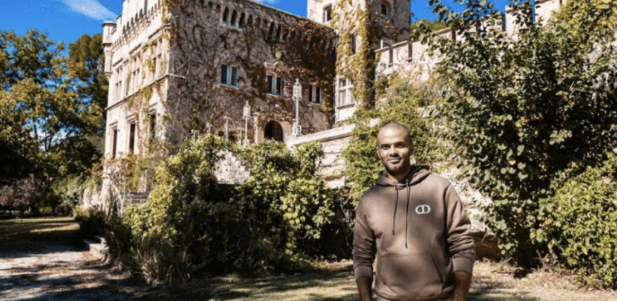 Un domaine viticole d’exception en Provence-Alpes-Côte d’Azur : près d’Avignon, les défis de Tony Parker avec le château Saint-Laurent Capture decran 2025 01 11 a 20.11.10