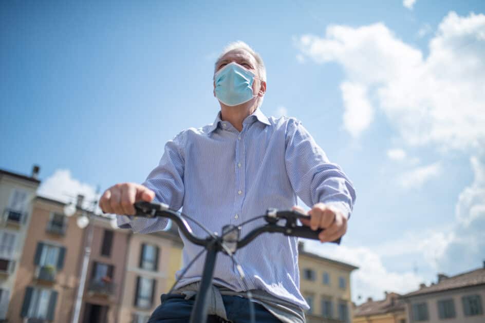 Gestes barrières, vaccin, masques… De nouvelles mesures à Nice contre la progression de la grippe masque