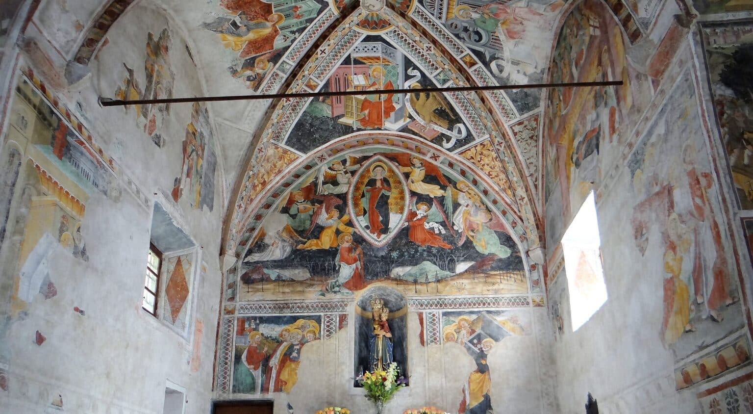 Les fresques inoubliables de Notre-Dame-des-Fontaines : le chef-d’œuvre de « la chapelle Sixtine des Alpes du Sud », non loin de la Côte d’Azur chapelle Mossot