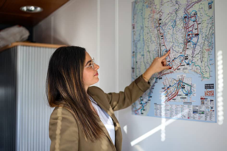 Dans la Métropole Nice-Côte d'Azur, à la découverte des petites mains du réseau Lignes d'Azur : Nastasia Richard, chargé d’adapter et d’optimiser les lignes 1 photo4