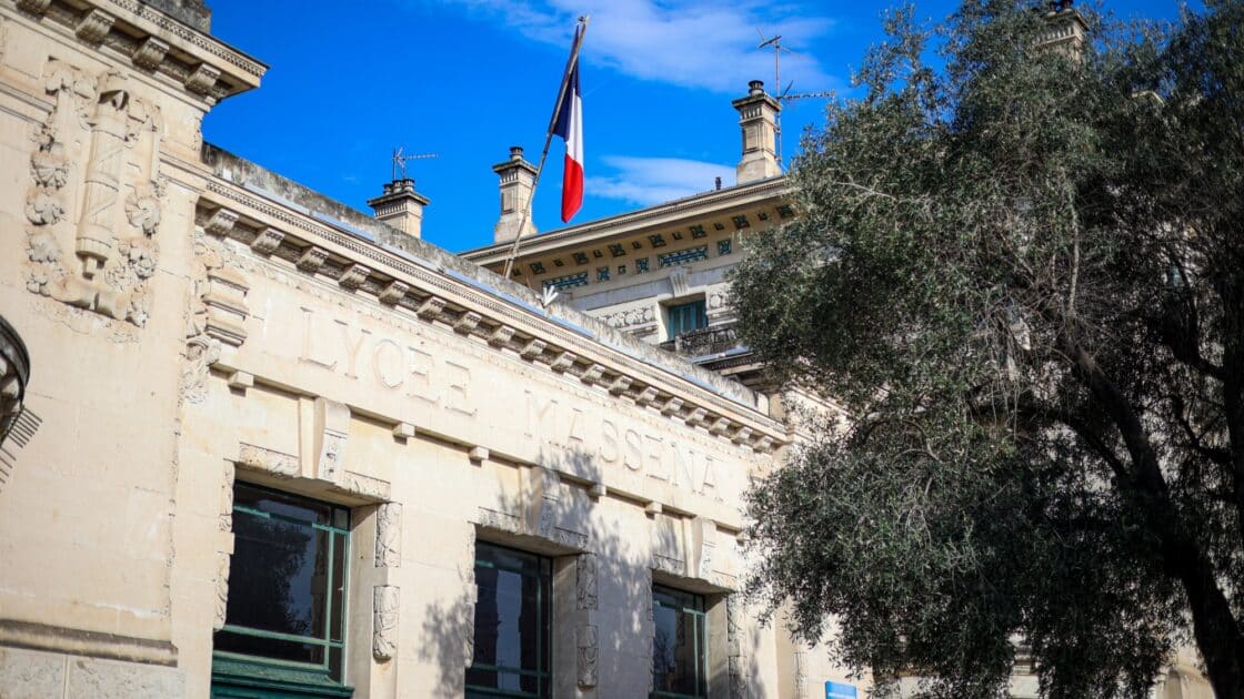 Petits palais, église, monuments... Les façades de ce quartier de Nice sont exceptionnelles, suivez le guide : "toute l'élégance du patrimoine niçois" 2 6