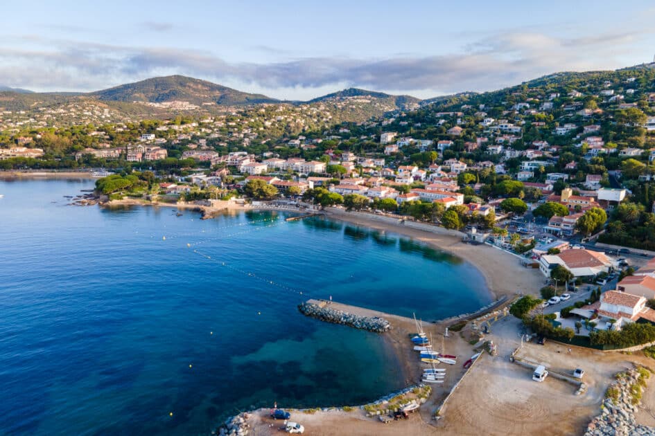 Santé. Voici les plages à éviter, et les sites de rêve dans le Var : une étude sur la pollution du littoral dévoilée Les Issambres
