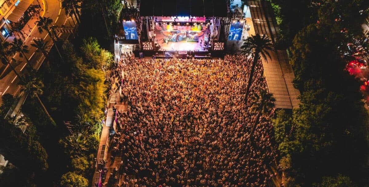 Nouvelle vague et habitués, trentaine de talents, surprises… Cet été, la promesse d’un « Nice Jazz Fest » survitaminé GVuqUPEX0AAIEVC