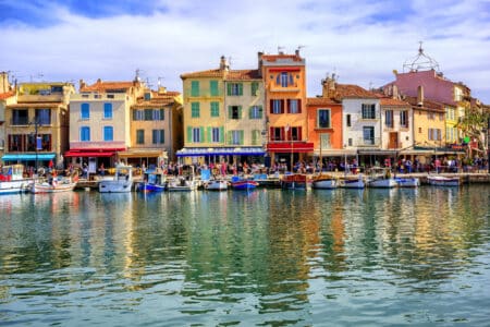 cassis deposit