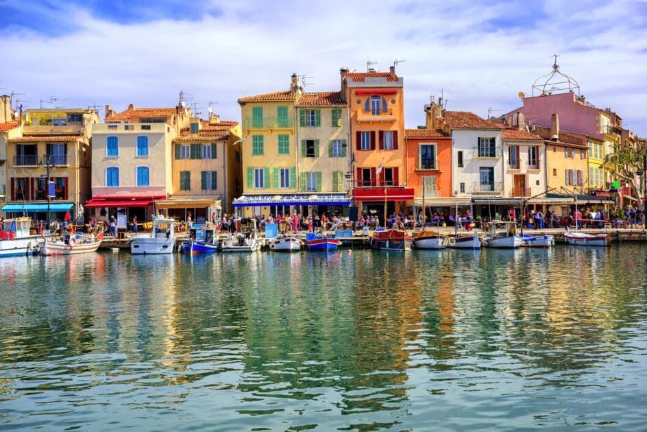 cassis deposit