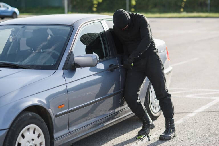 Vol voiture