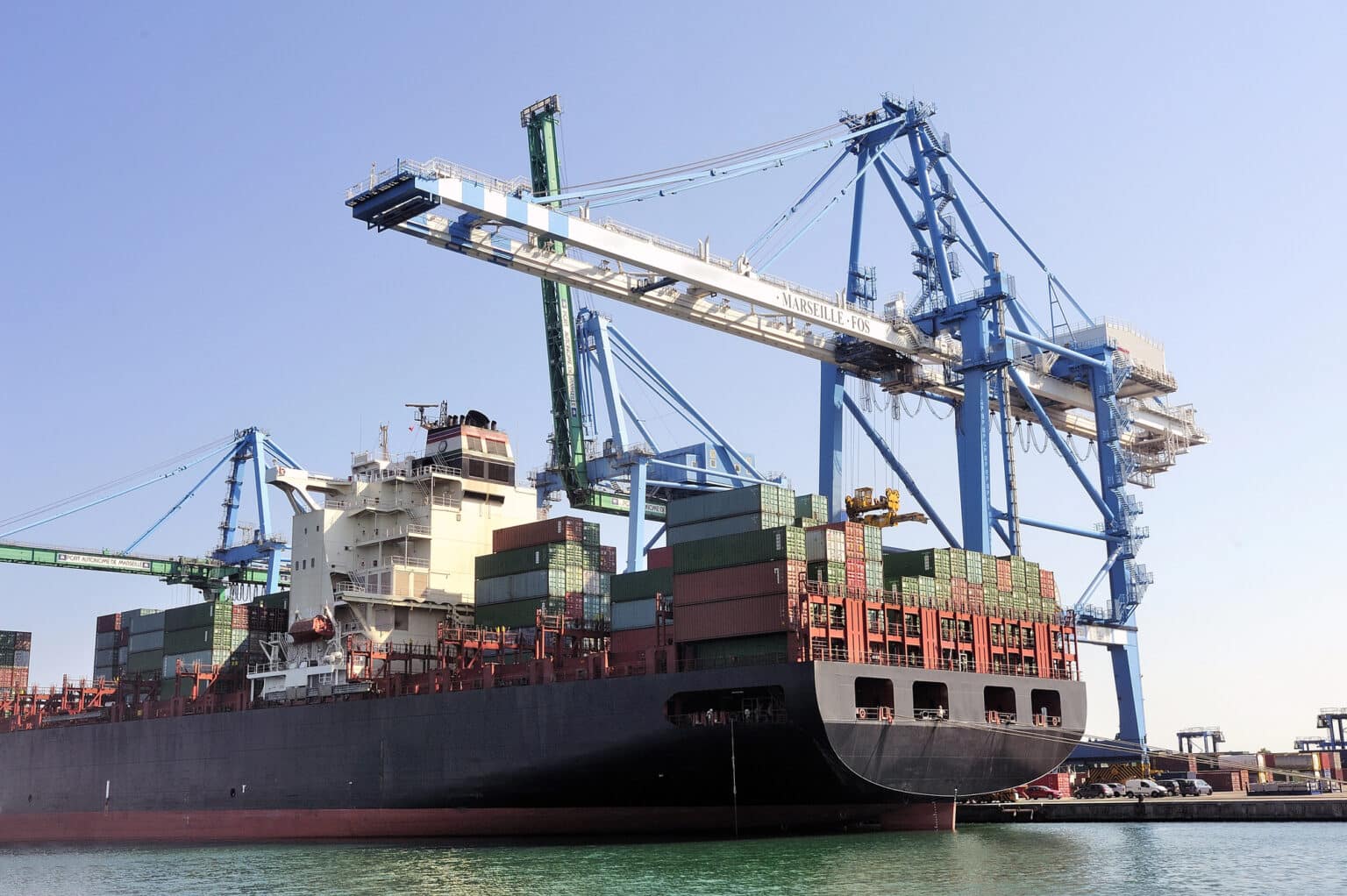 Région: à Marseille, des dockers bloquent l’expédition de composants militaires destinés à Israël, dénonçant leur implication possible dans des tirs contre des civils Port Marseille Fos
