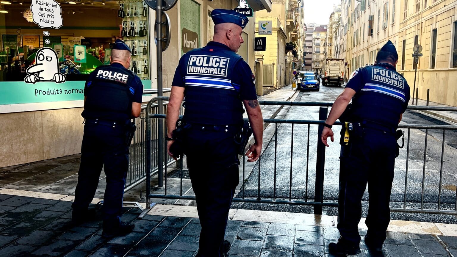 Municipales 2026. Drogues, gaz hilarant et hôpitaux souvent saturés : l’équipe Ciotti tire à boulets rouges sur la politique de santé menée à Nice rue Tiranty