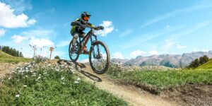 cover isabelle fabre velo descente auron4 1920x1080 1 1920x960 1