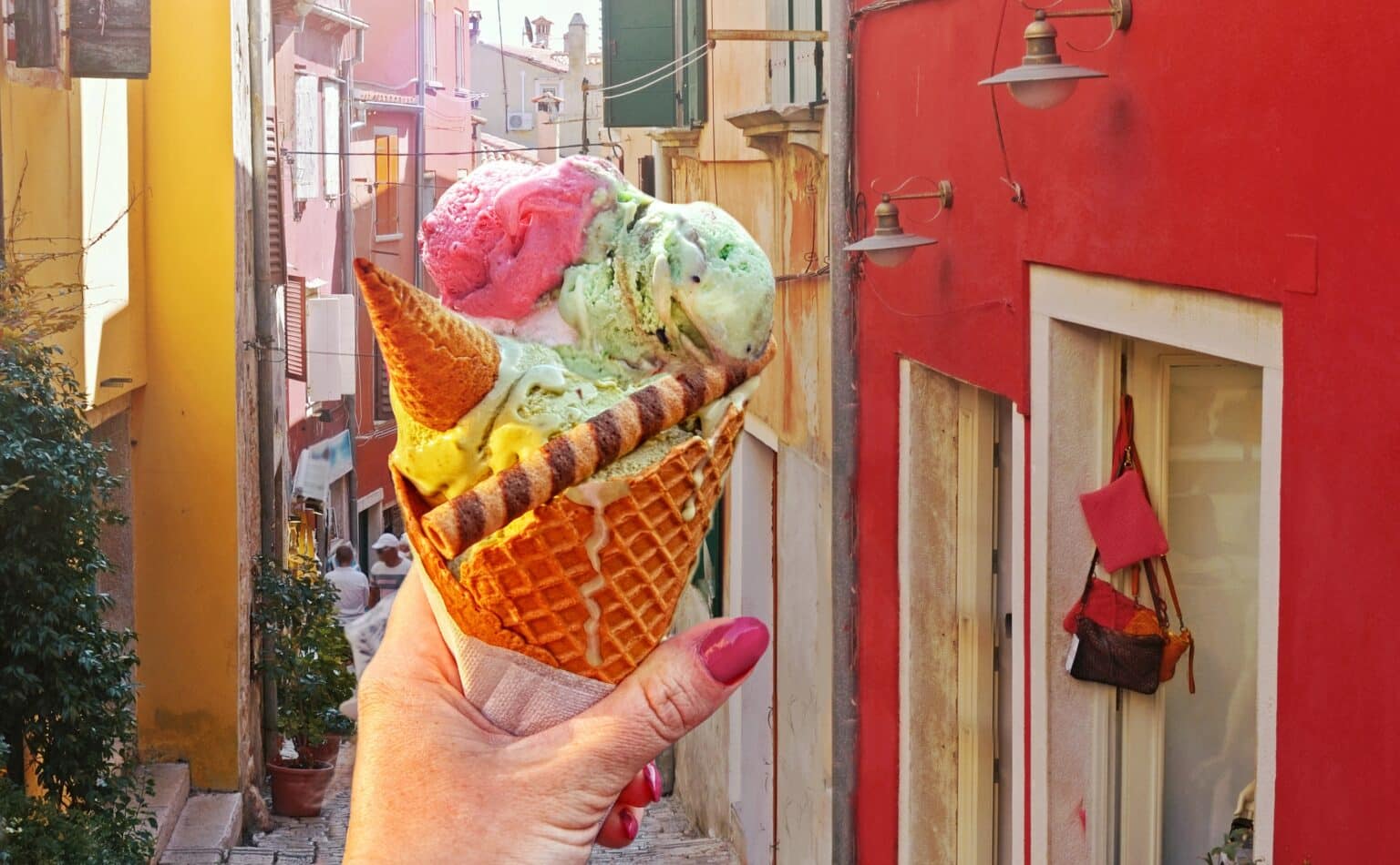Lavande, bière, cactus, baobab… Ces glaciers de Nice sont les mieux notés de toute la ville, les parfums que vous y goûterez sont incroyables glaces