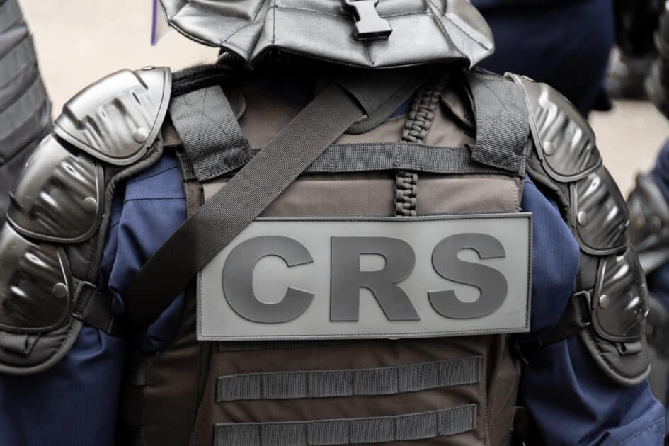 crs police france