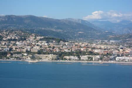 Aerial photograph of Saint Laurent du Var 02