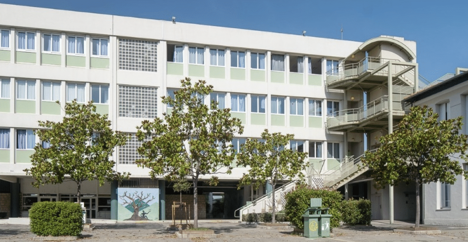 Attaque au couteau dans un lycée d’Antibes : vérifications autour d’un caractère terroriste, blessés… Les informations claires à 17h Capture decran 2025 09 10 a 16.31.25