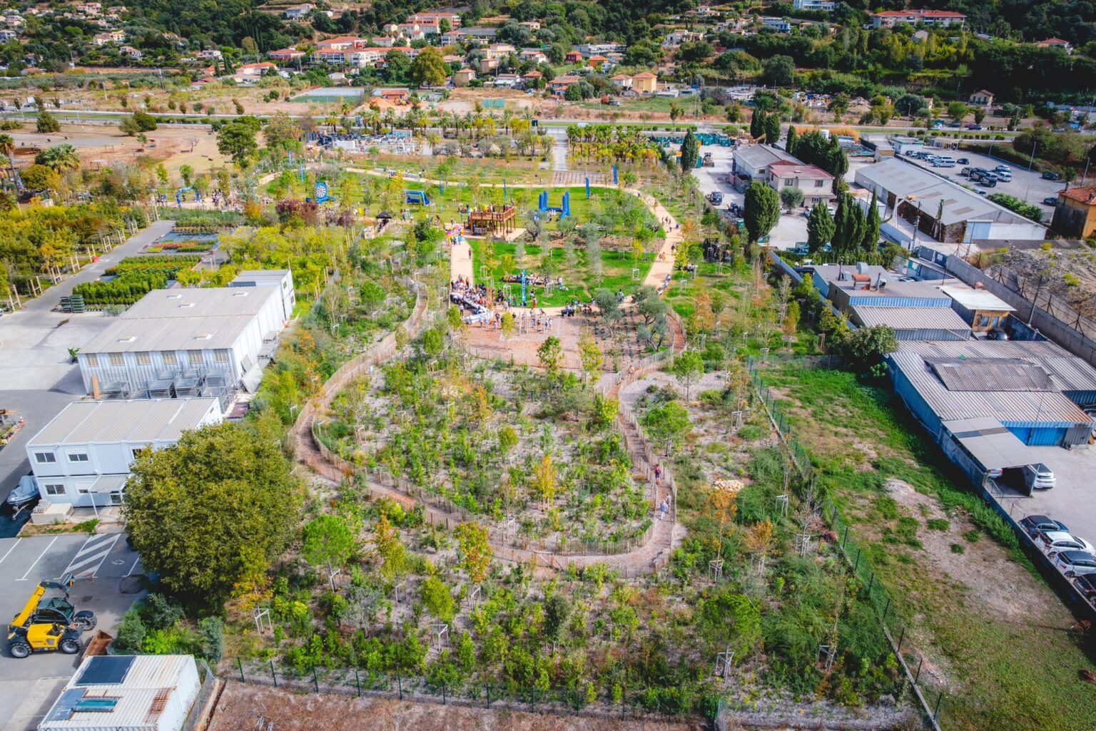 À Nice, c’est l’année des jardins ! Ceux qui viennent tout juste d’ouvrir, et la grande nouveauté attendue dans les prochains jours en centre-ville G12c9C8WIAAPTW