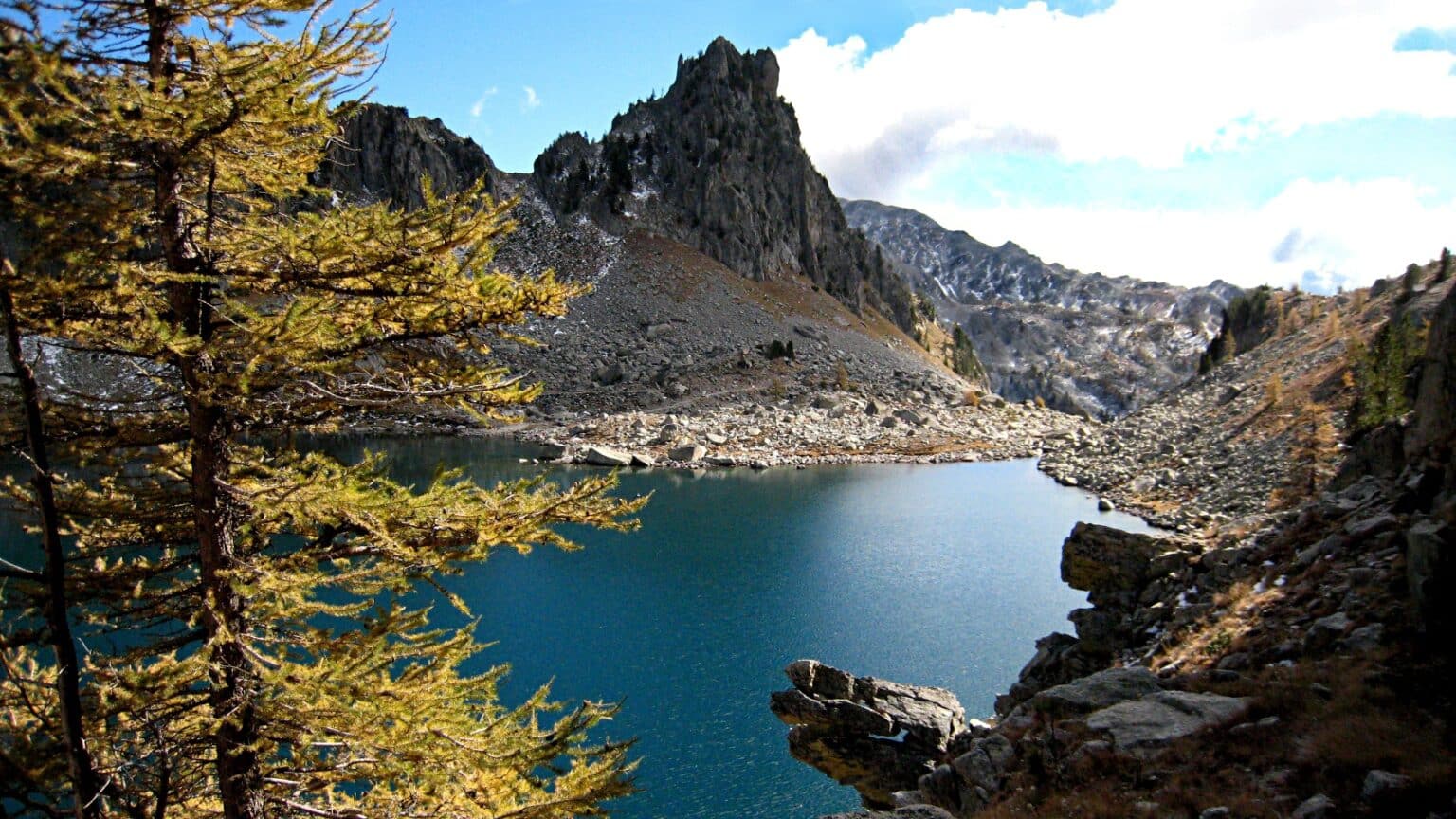 Iros commons lac negre