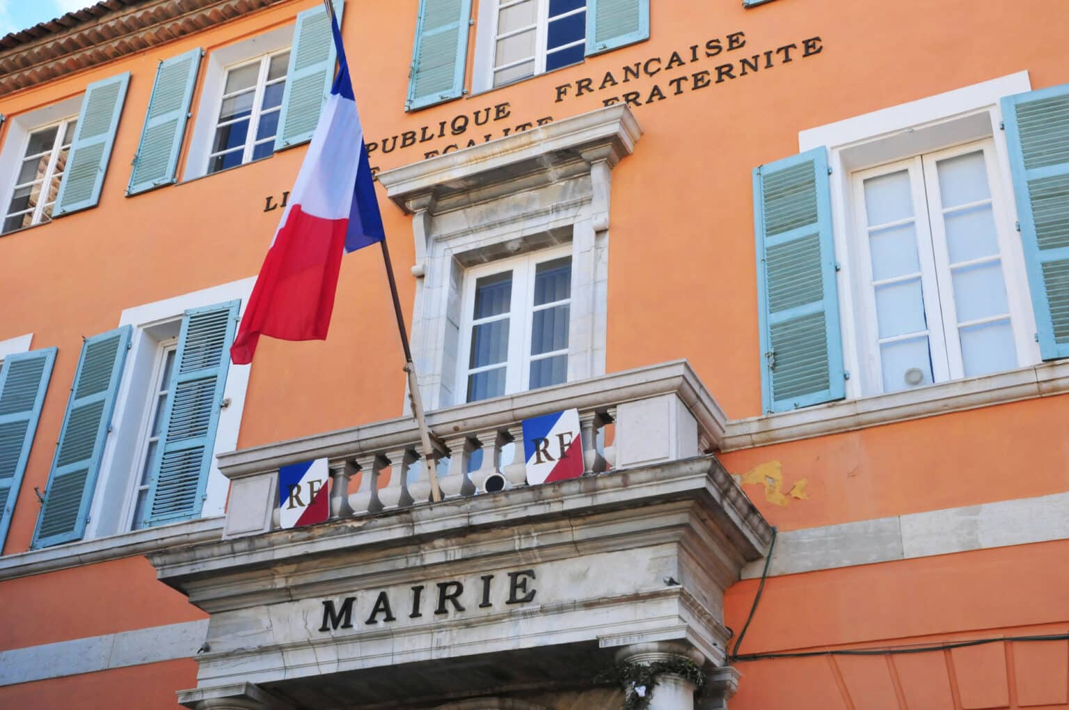 Quelle est cette réforme concernant vos élus locaux que Sébastien Lecornu veut faire passer absolument avant les municipales 2026 ? mairie de frejus
