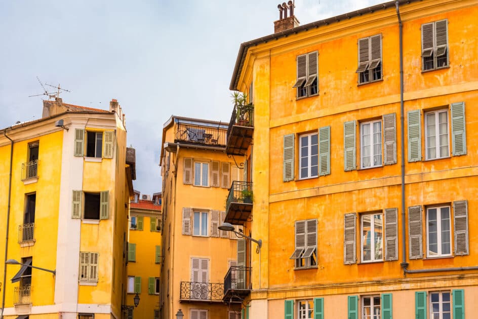 nice immeuble immobilier facades vieux nice