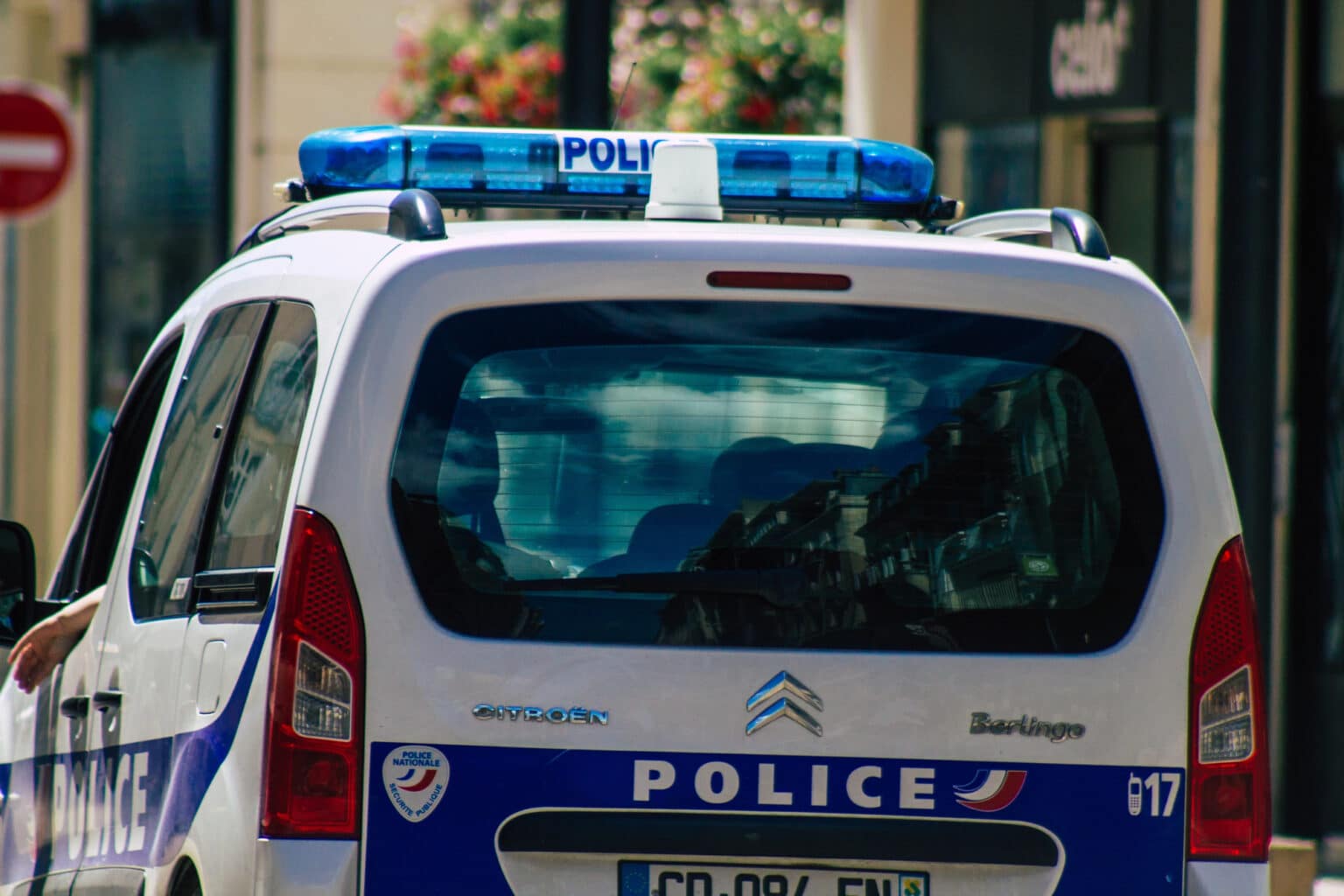 police delinquance faits divers 60