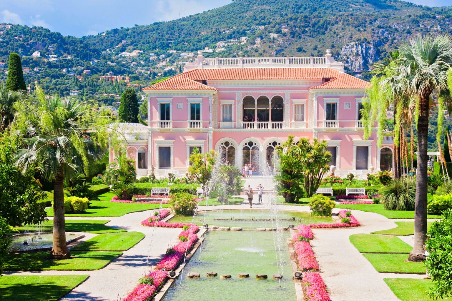 Près de Nice: 35 millions d’euros de travaux pour le plus beau palais de la Côte d’Azur et ses jardins, « il faut s’attendre à une immense rénovation » villa ephrussi